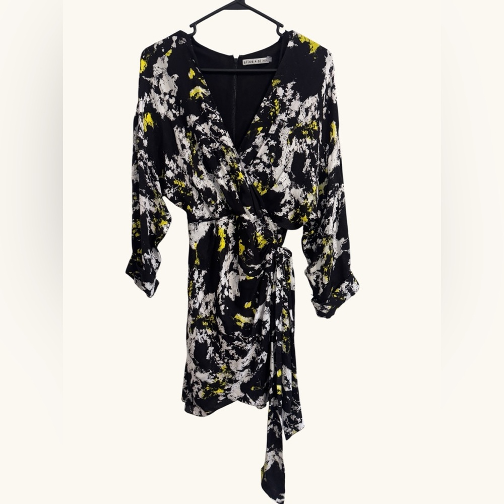 Alice + Olivia Black Pattern Tie Waist Dress, Size 6